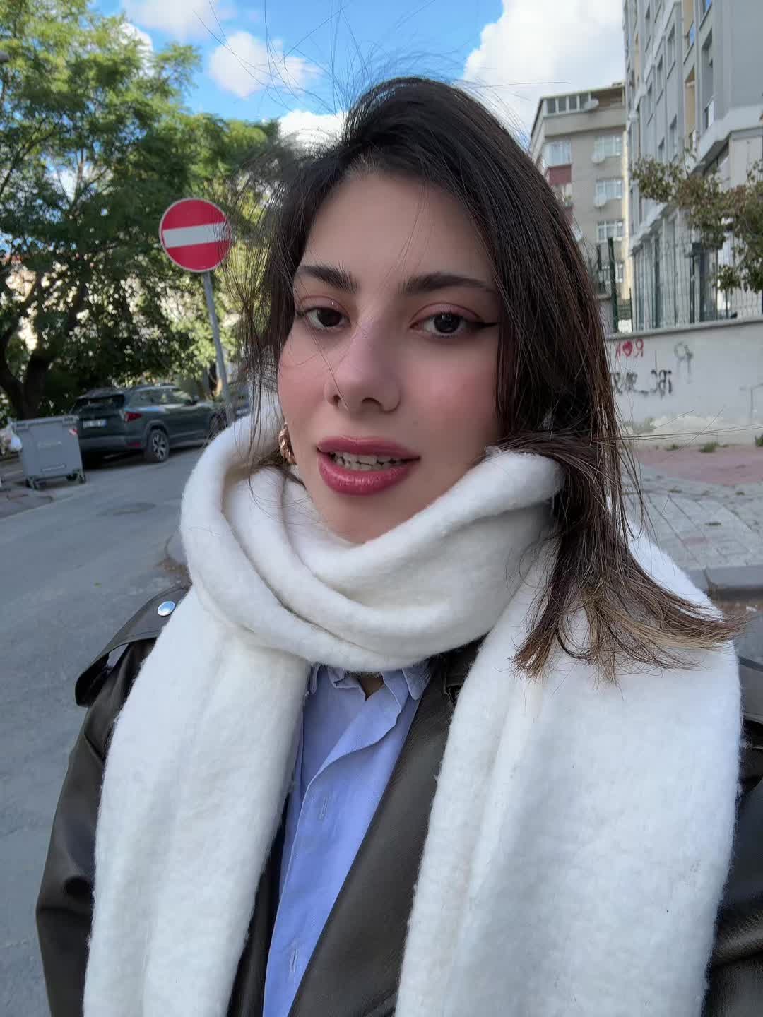 @zeyneepnuro