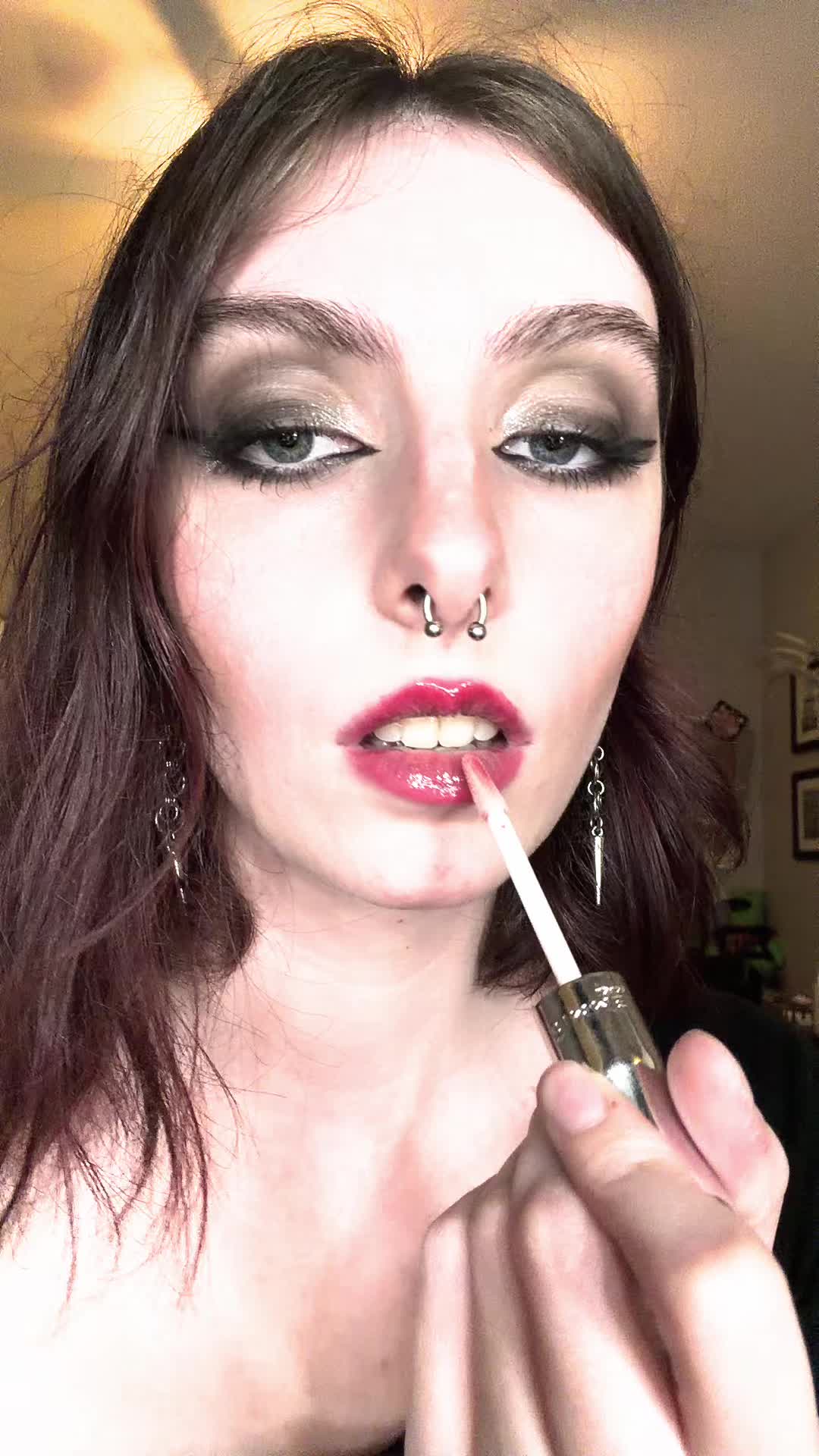 @Ainswoo