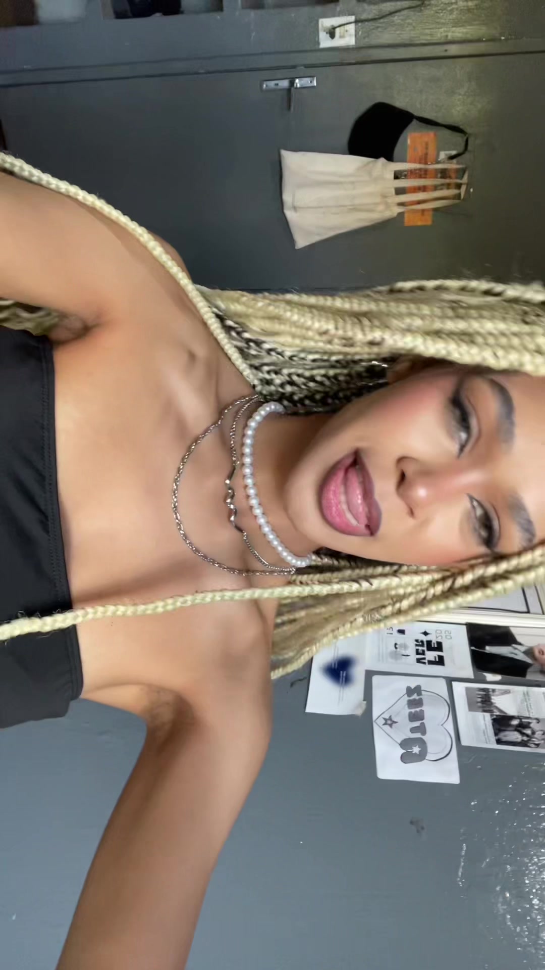 @emyvtoria