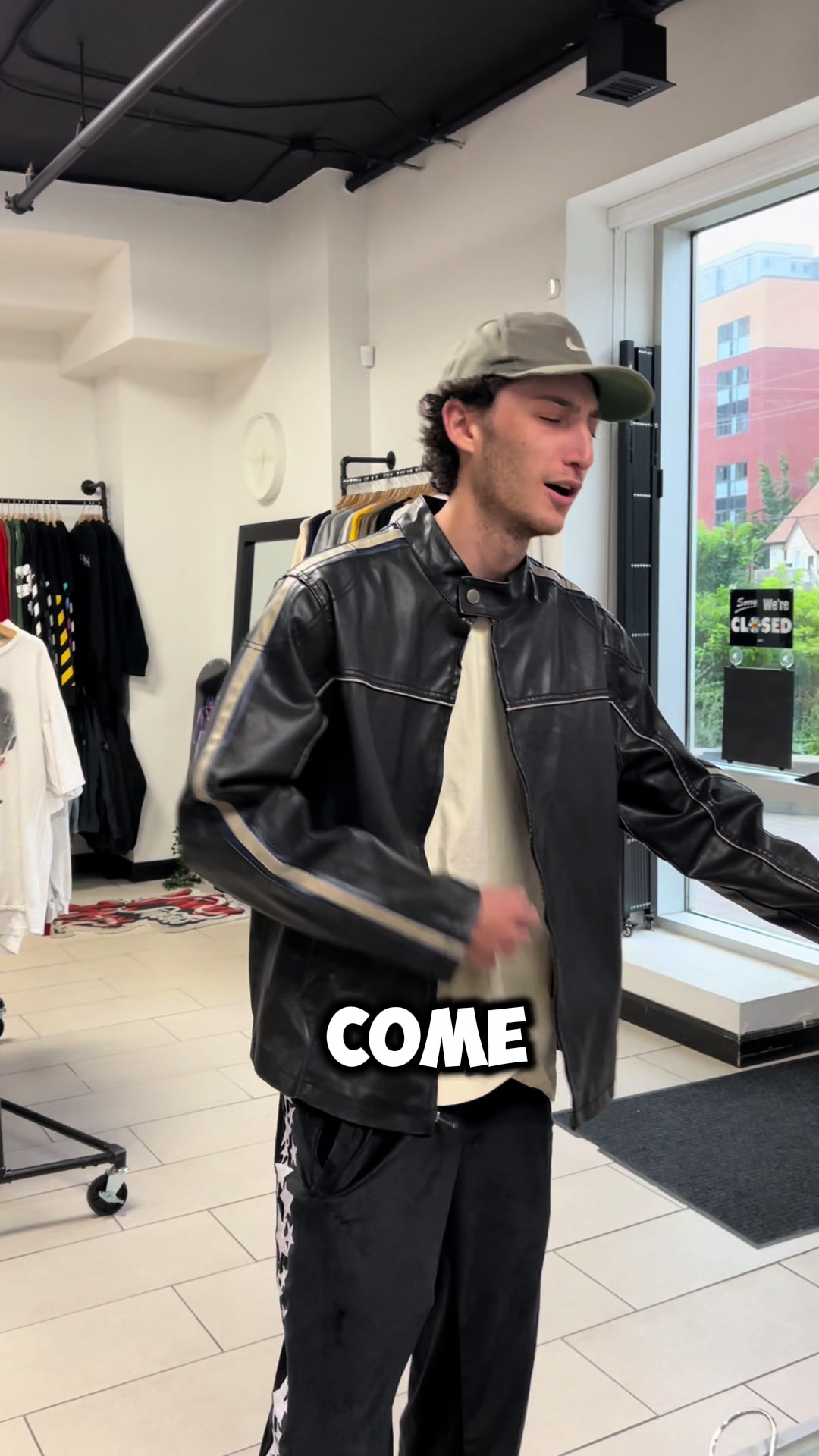 @Vintage Meets Hype