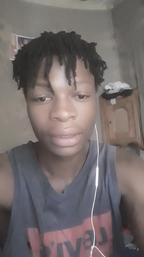 @user938784784399