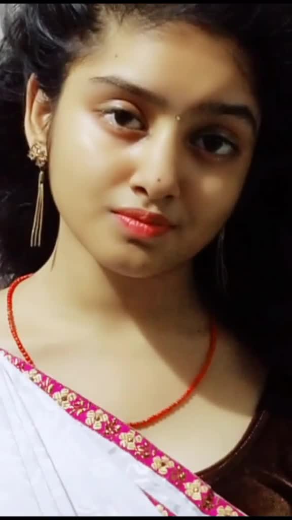 @𝗟 𝗶 𝗹 𝗹 𝘆