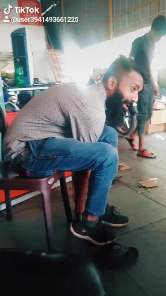 @താടിക്കാരൻ ജിന്ന്