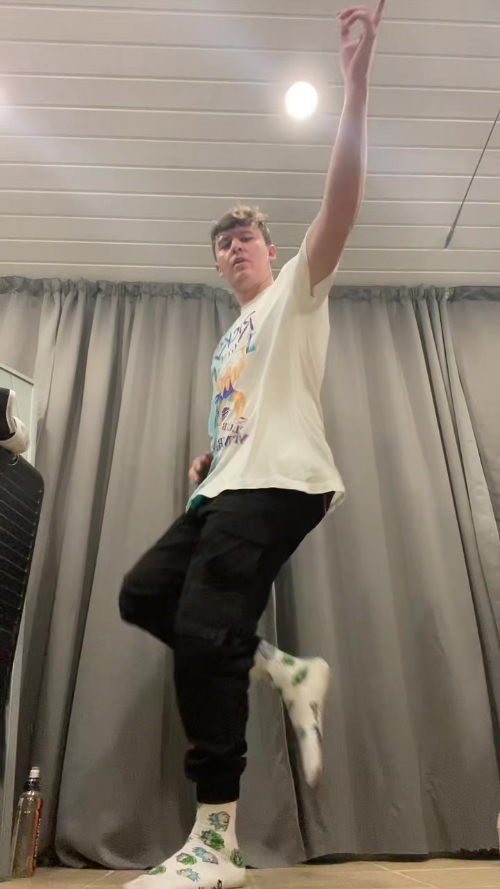 @JJ