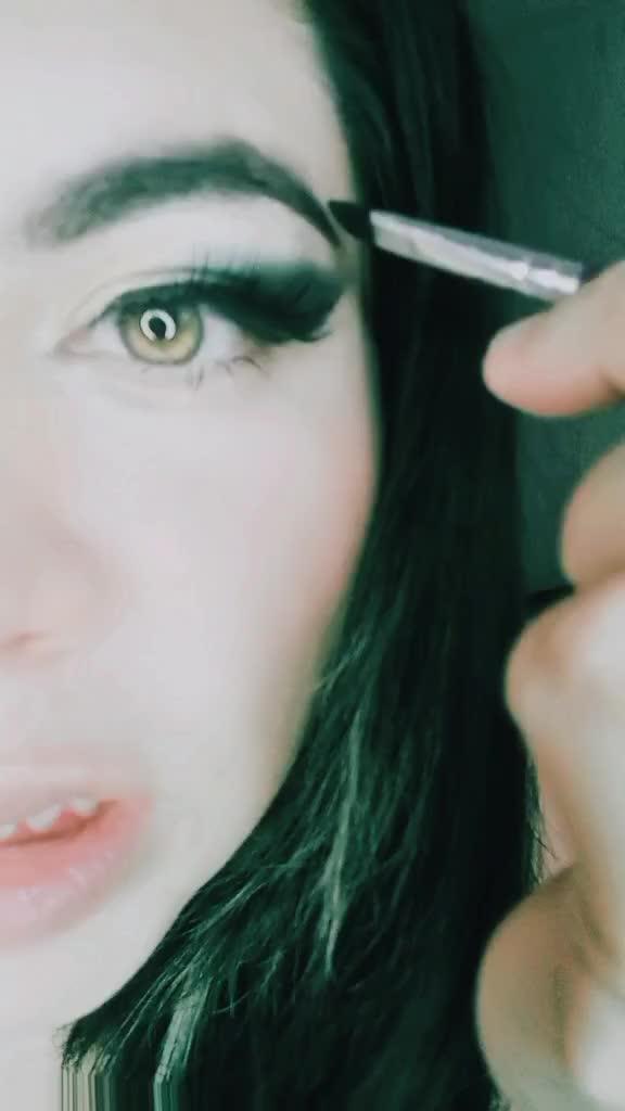 @Lady_Loki_06