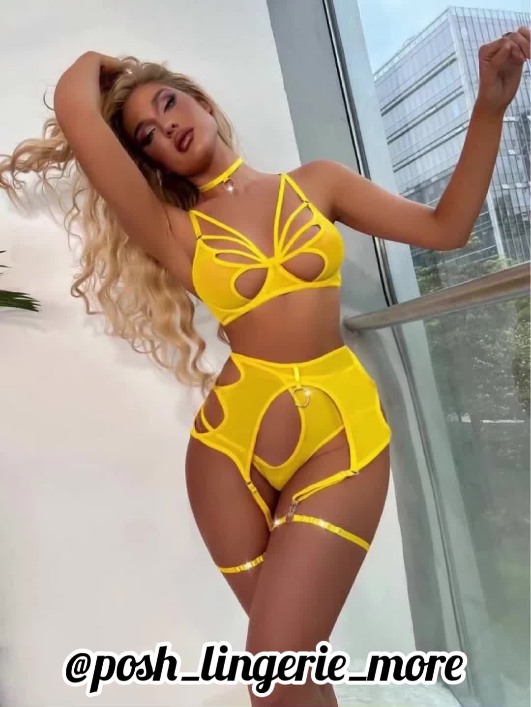 @Posh lingerie
