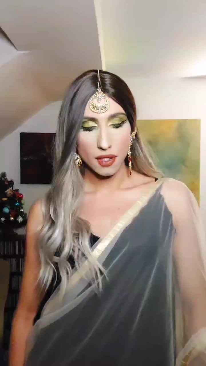 @MISS ROSHNI