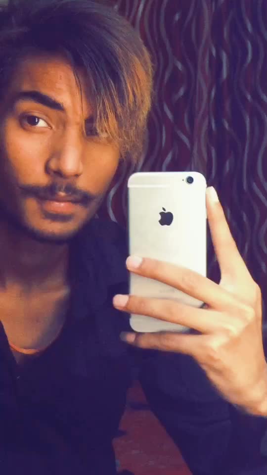 @🤟Akash ♥️