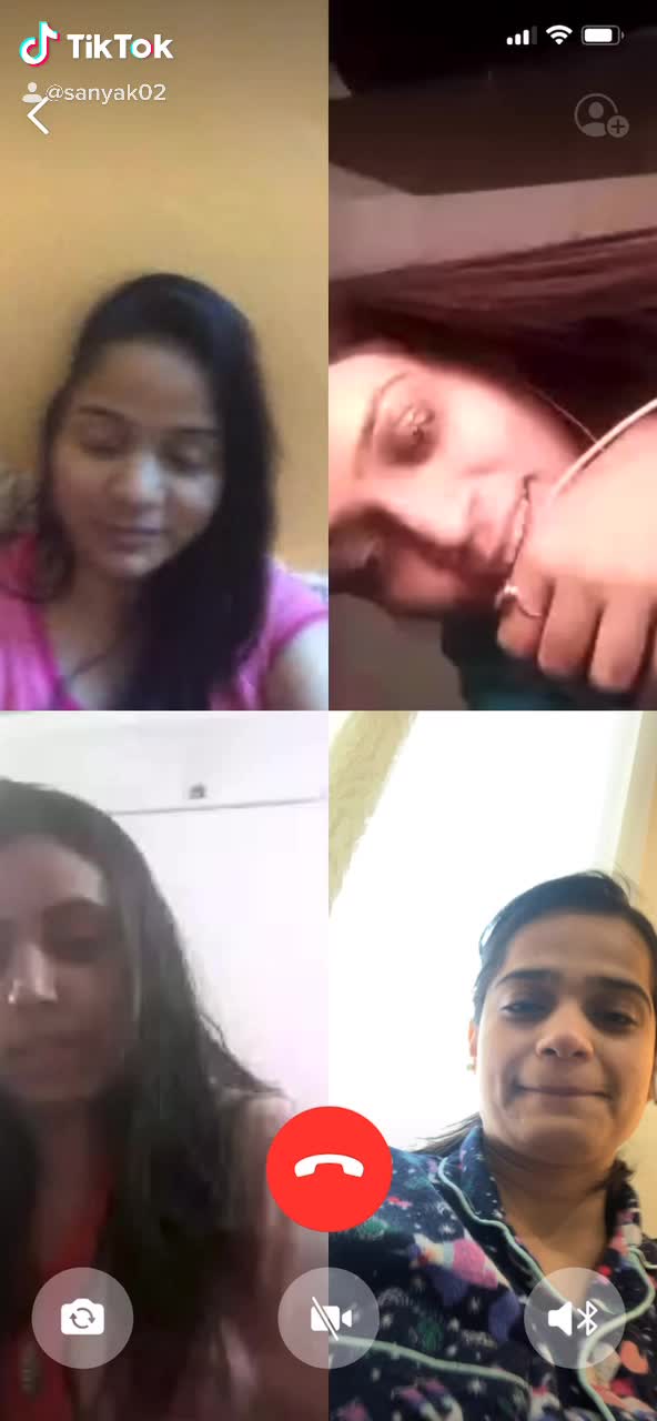 @Sanya kapoor