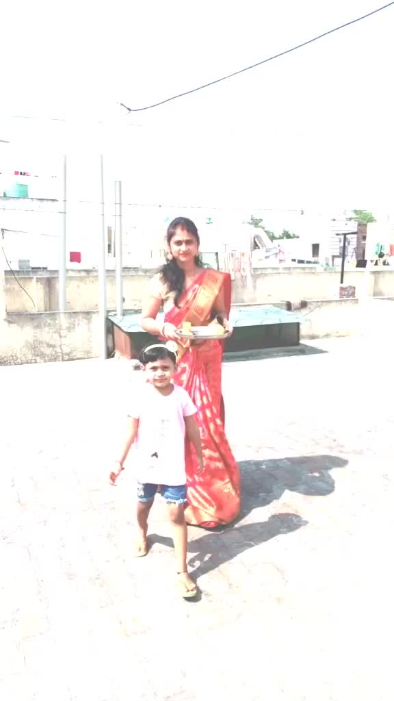 @kinju10nivikaa