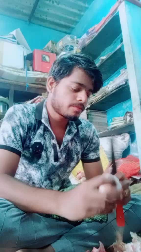 @Santhosh 5225