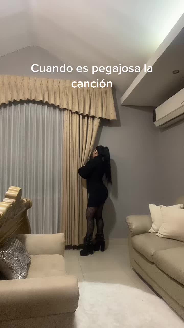 @yvonneml23