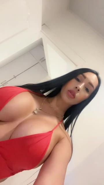 @♡ Ｄｉａｎａ　Ｅｃｈｅｖｅｒｒｉ ♡