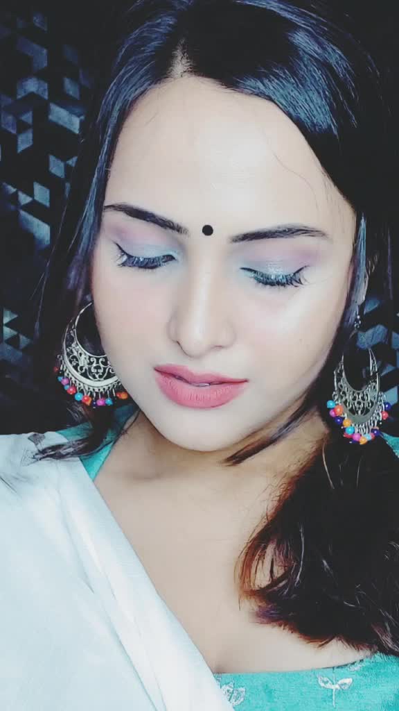 @Aliya Naaz