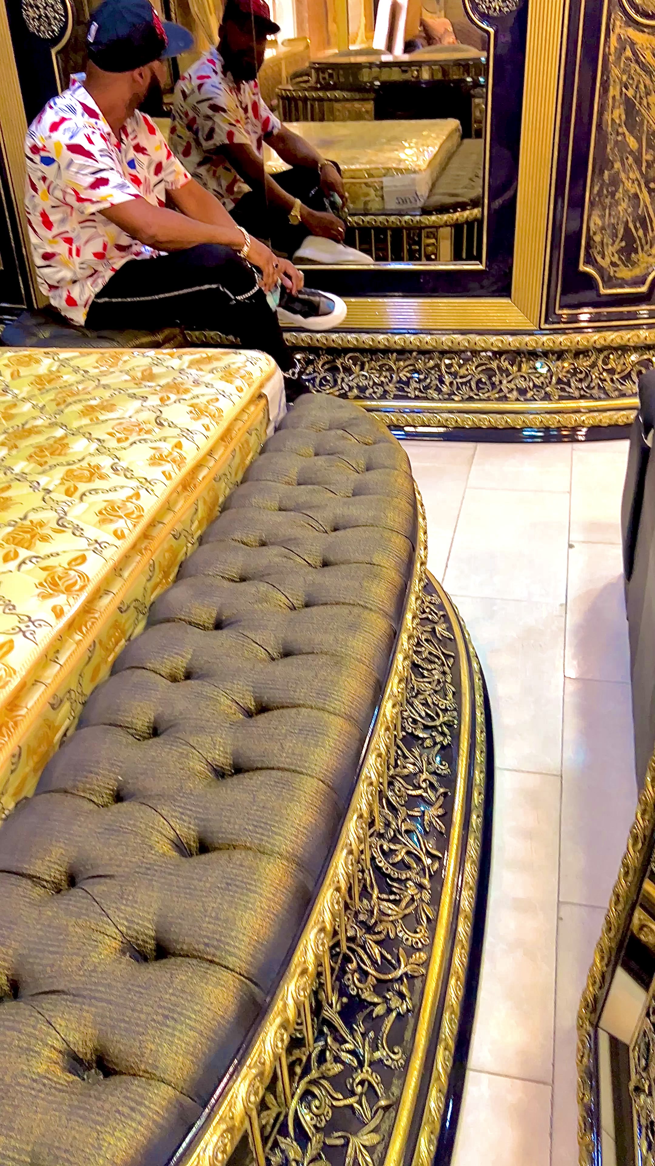 @viewsluxuryfurnitures