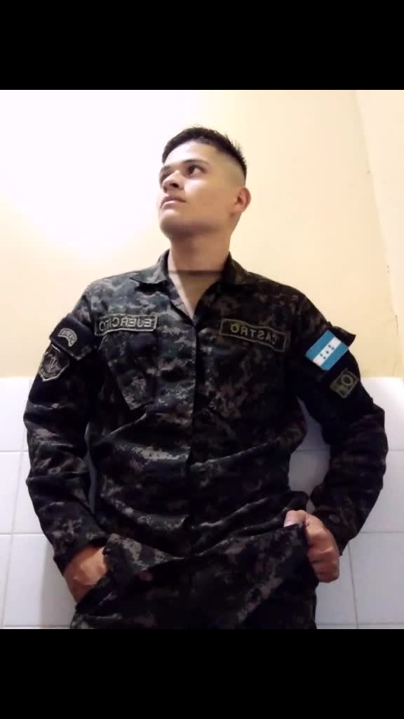 @CASTROAXEL👀 Hojts 👮♂️
