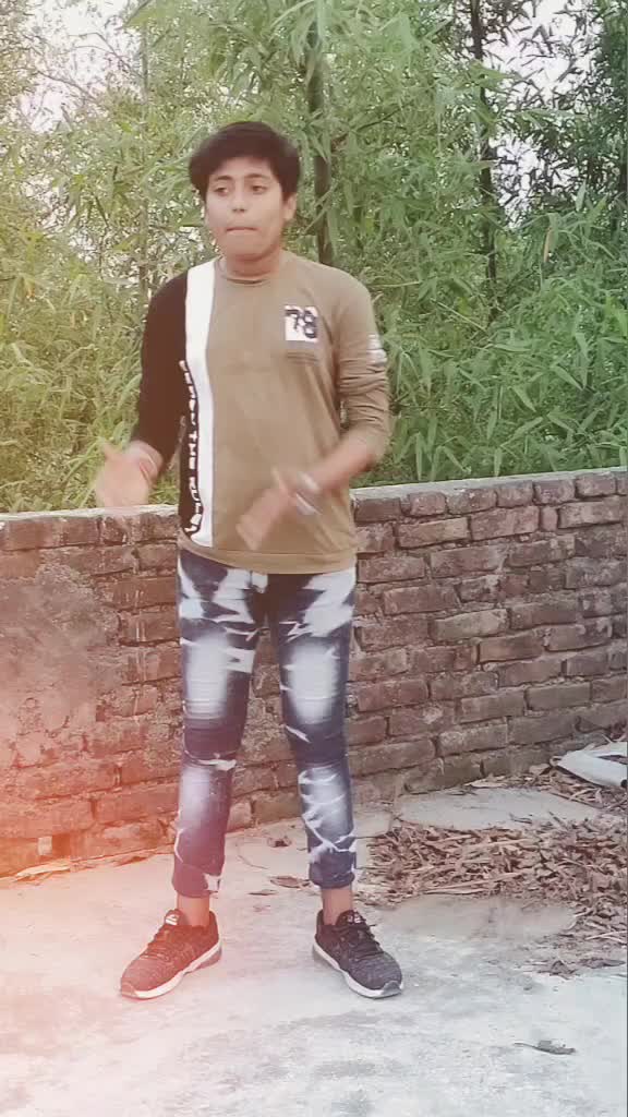 @Laksh Roy 🥰