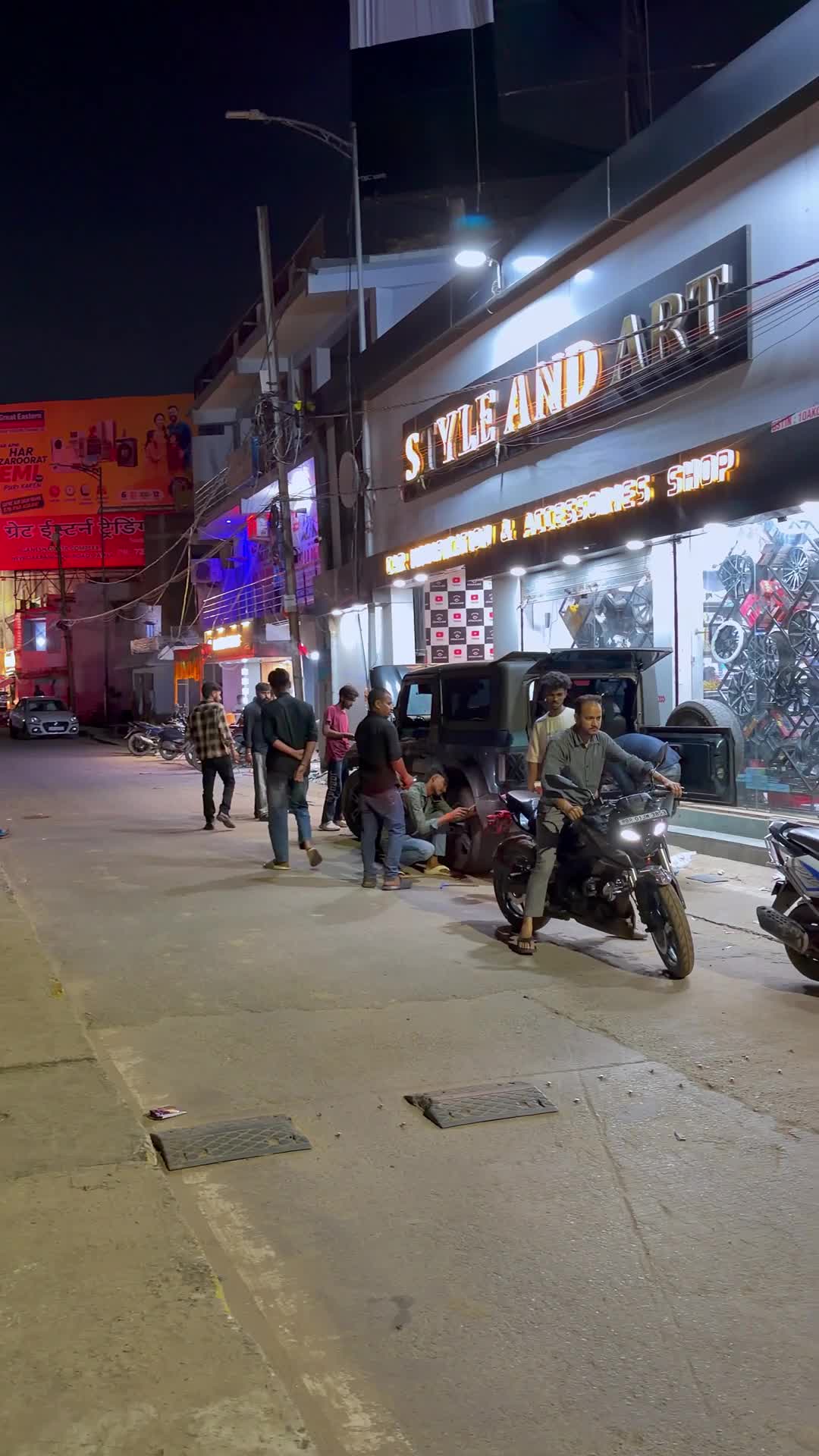 @Ankit Malakar Vlogs
