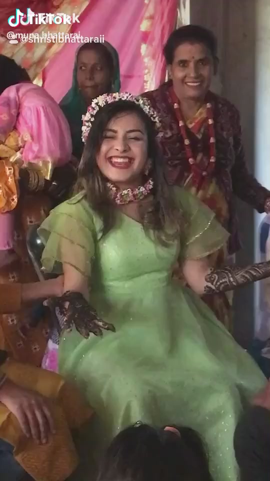 @Shristi🦚