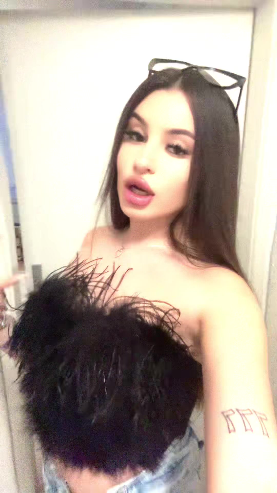 @Nicole