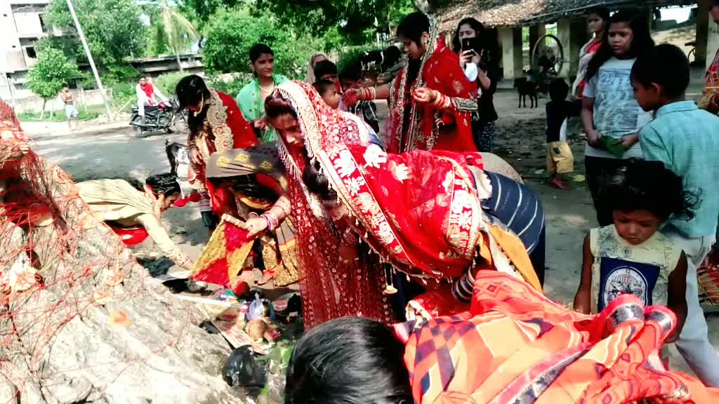 @👑Angel_bharti👑