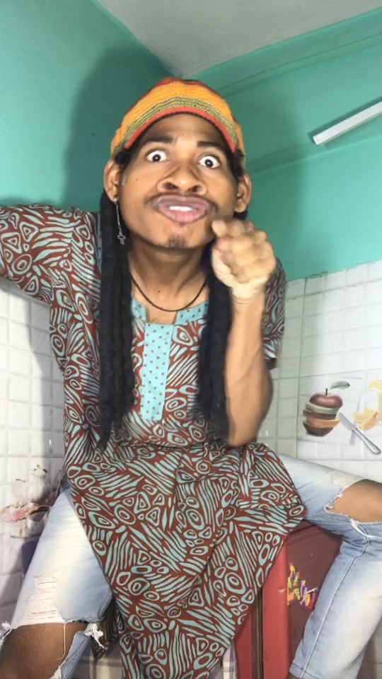 @funnyboy___
