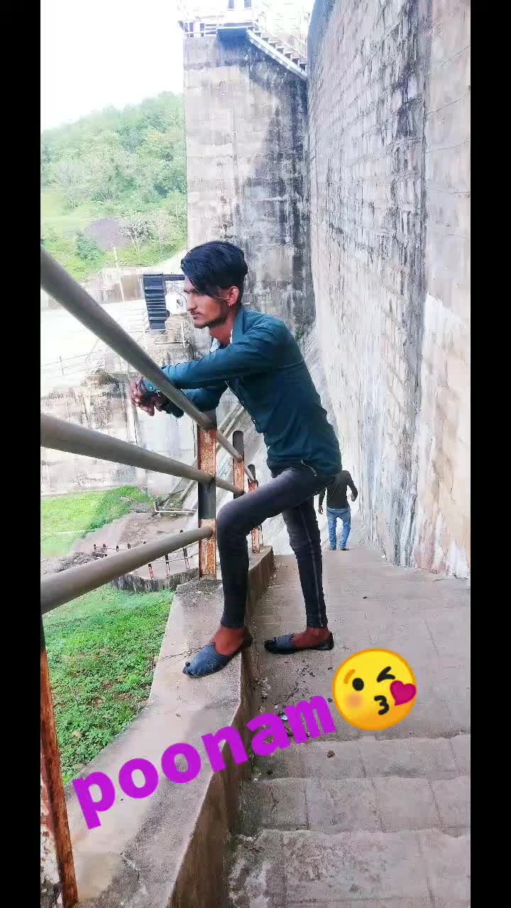 @Hariom Gujjar702