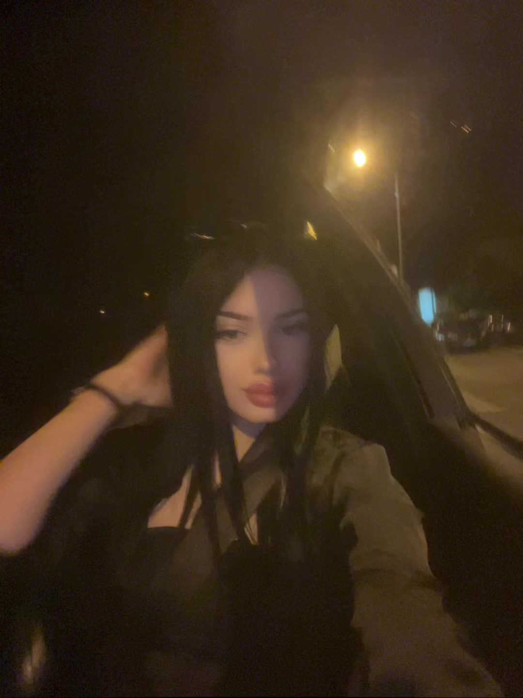 @B&ensp;L&ensp;A&ensp;C&ensp;K&ensp;T