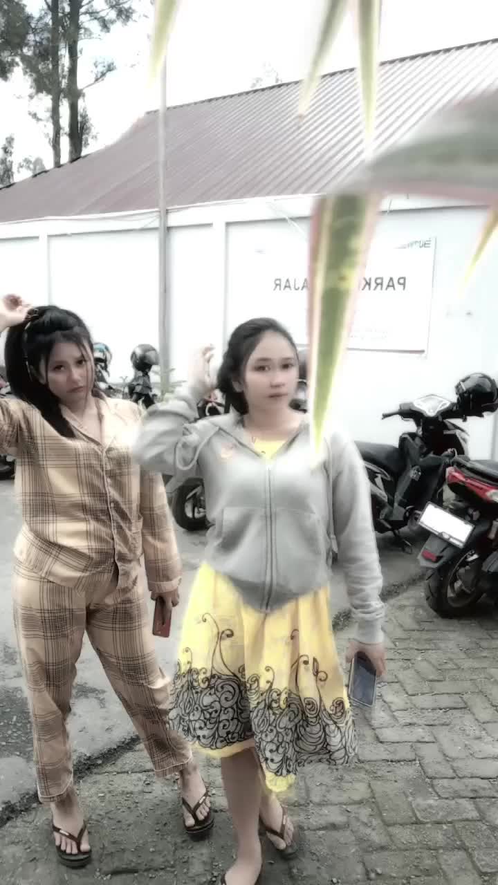 @Dewisitumorang