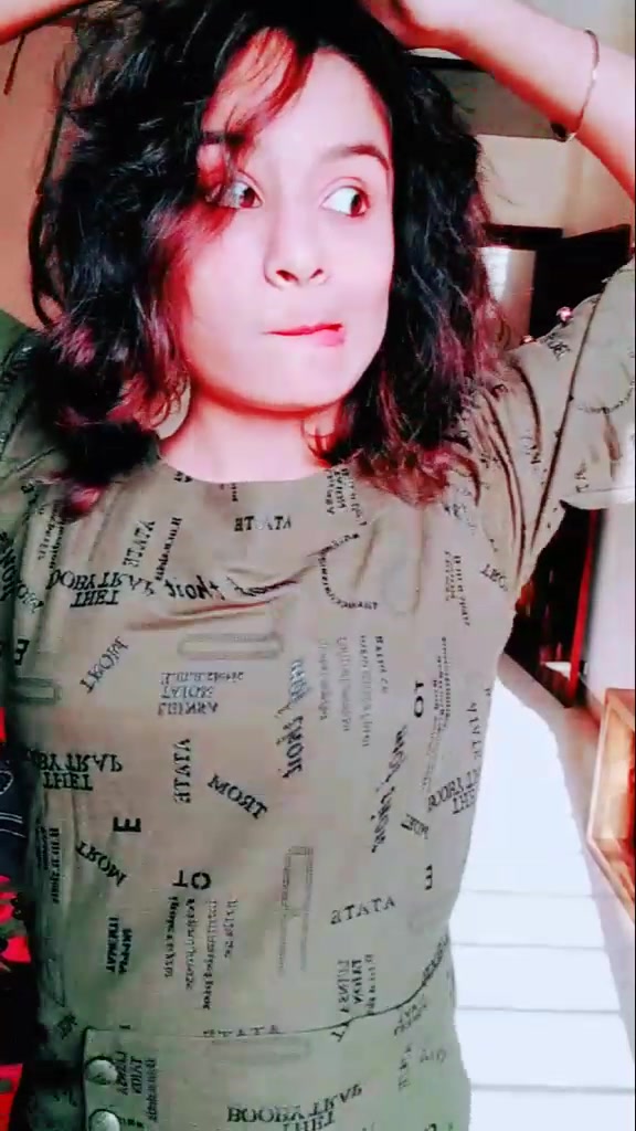 @♥️Diya nankani♥️