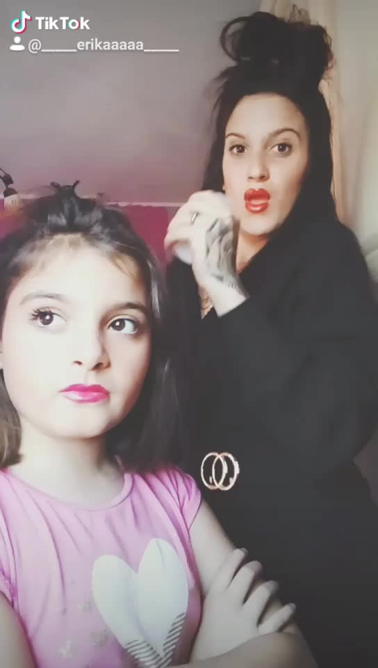 @__erika__ciko__