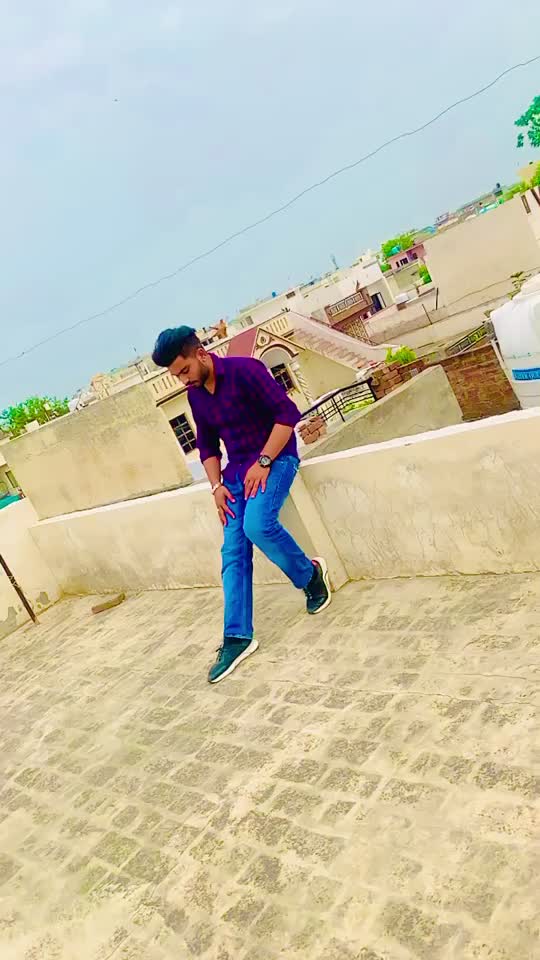 @Akashdhaliwal96