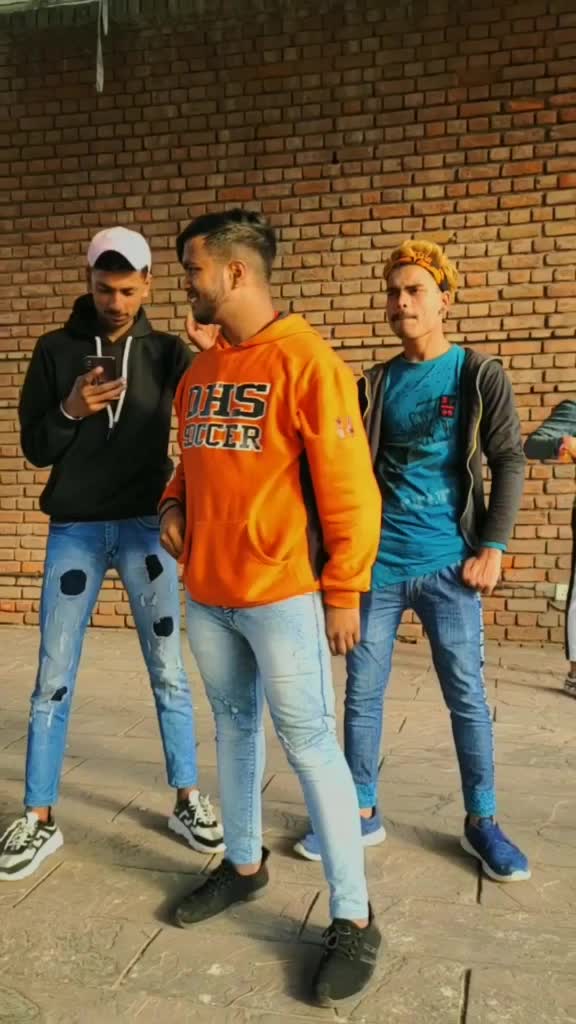 @👑Srêyãñsh Läkh👑