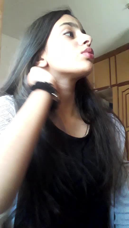 @Riddhi💕