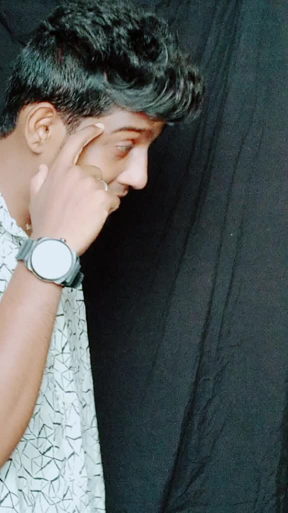 @ViGnEsHvIcKy