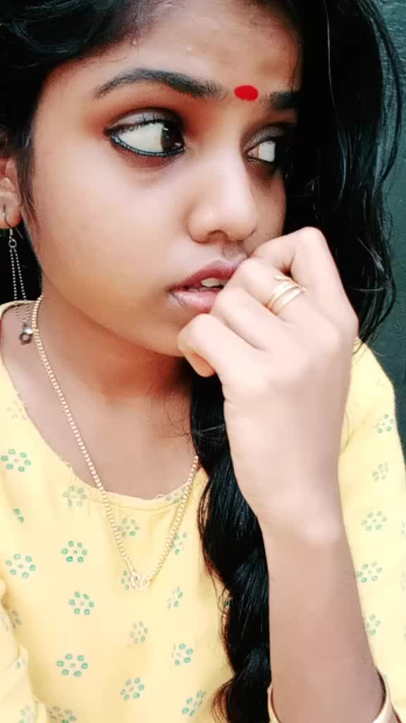 @dreamylover♥️😘Charu