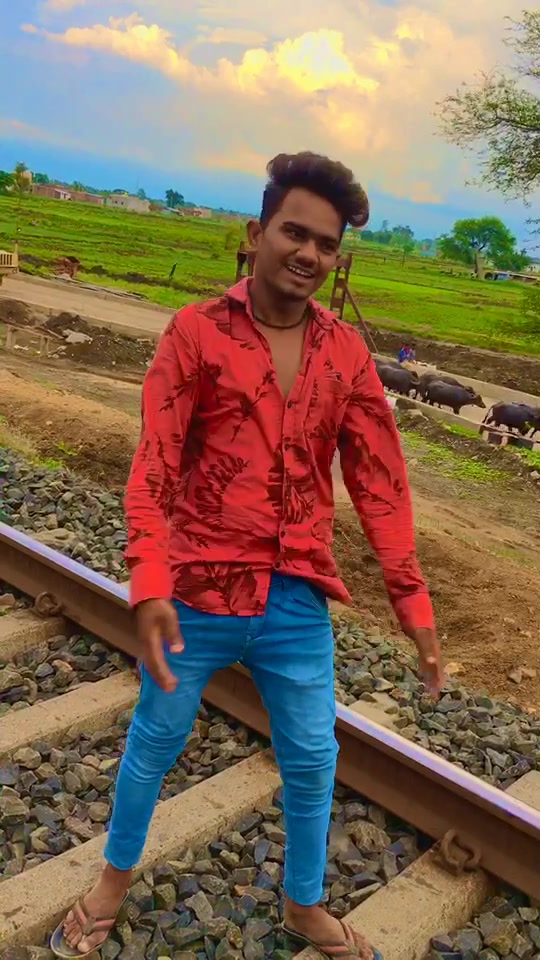 @Mr—KRISHNA—100👑