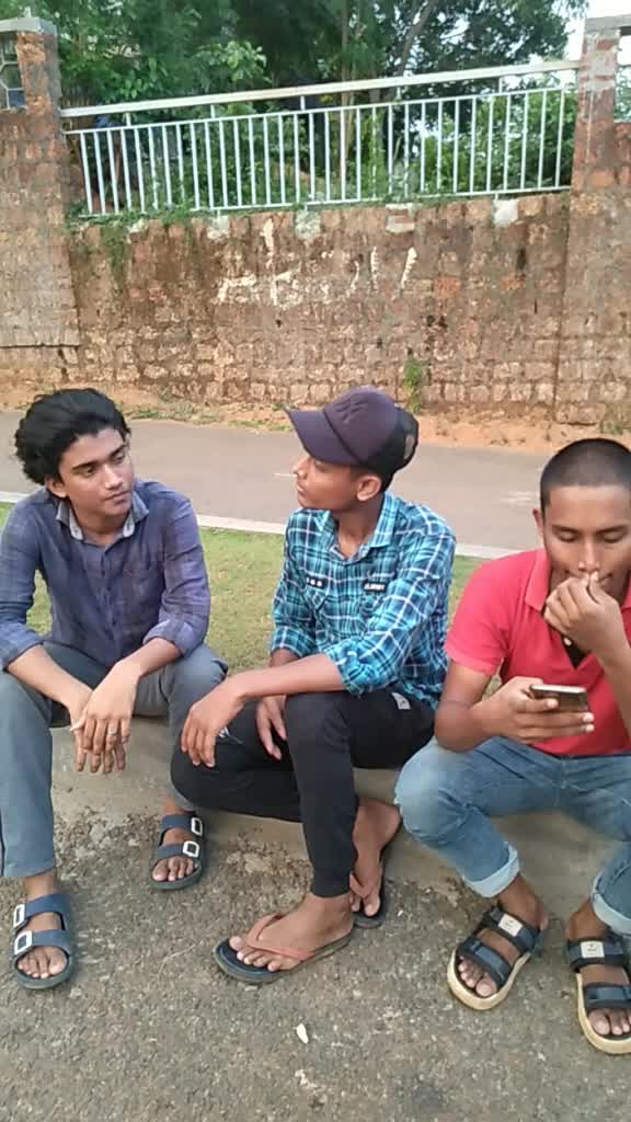 @fayis__ fazzz