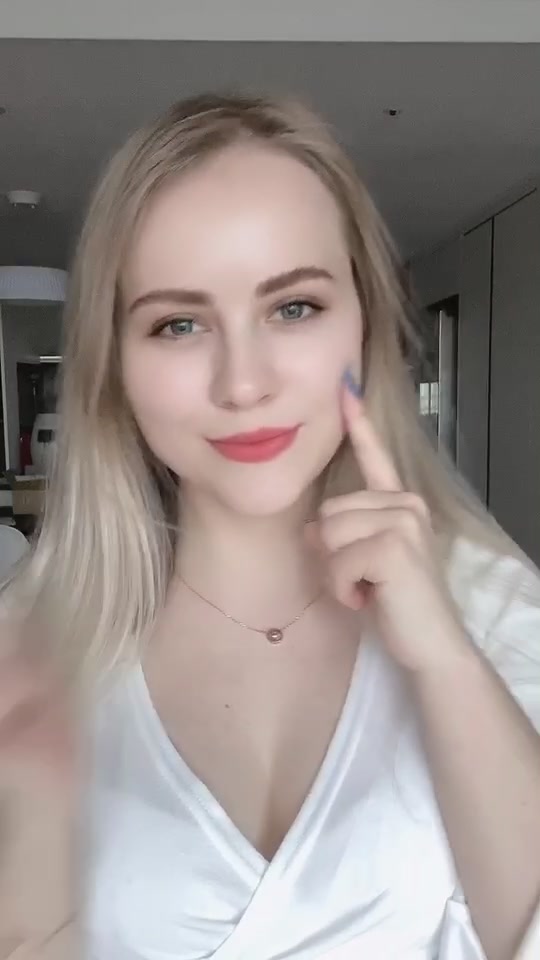 @폴리나 레만