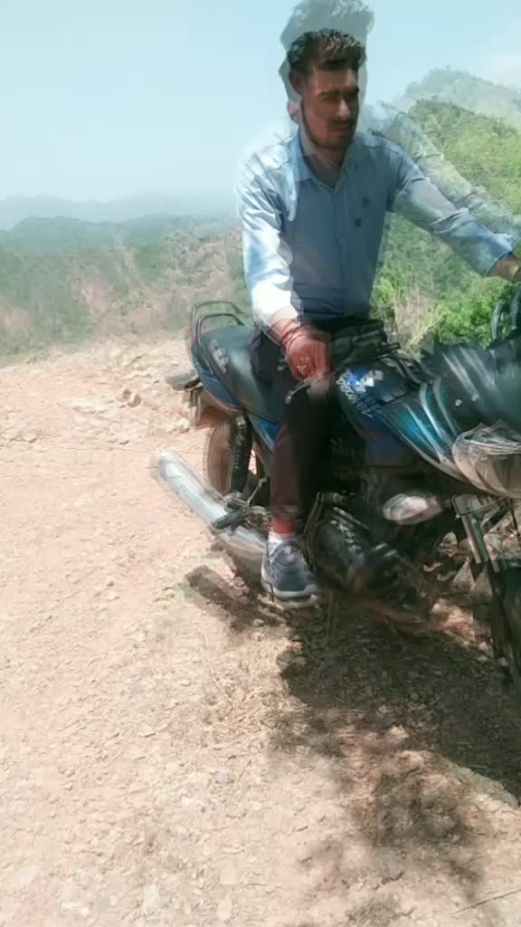 @अजय कुमार