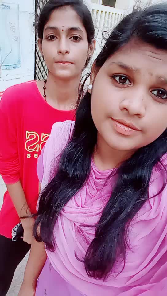 @crazy selfie queen
