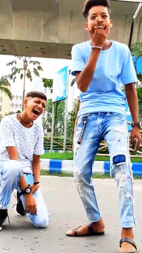 @😎Çáll Mē Tálèñtēd🔥