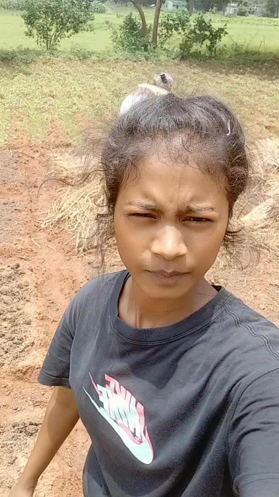 @Deepika (gudiya)😀