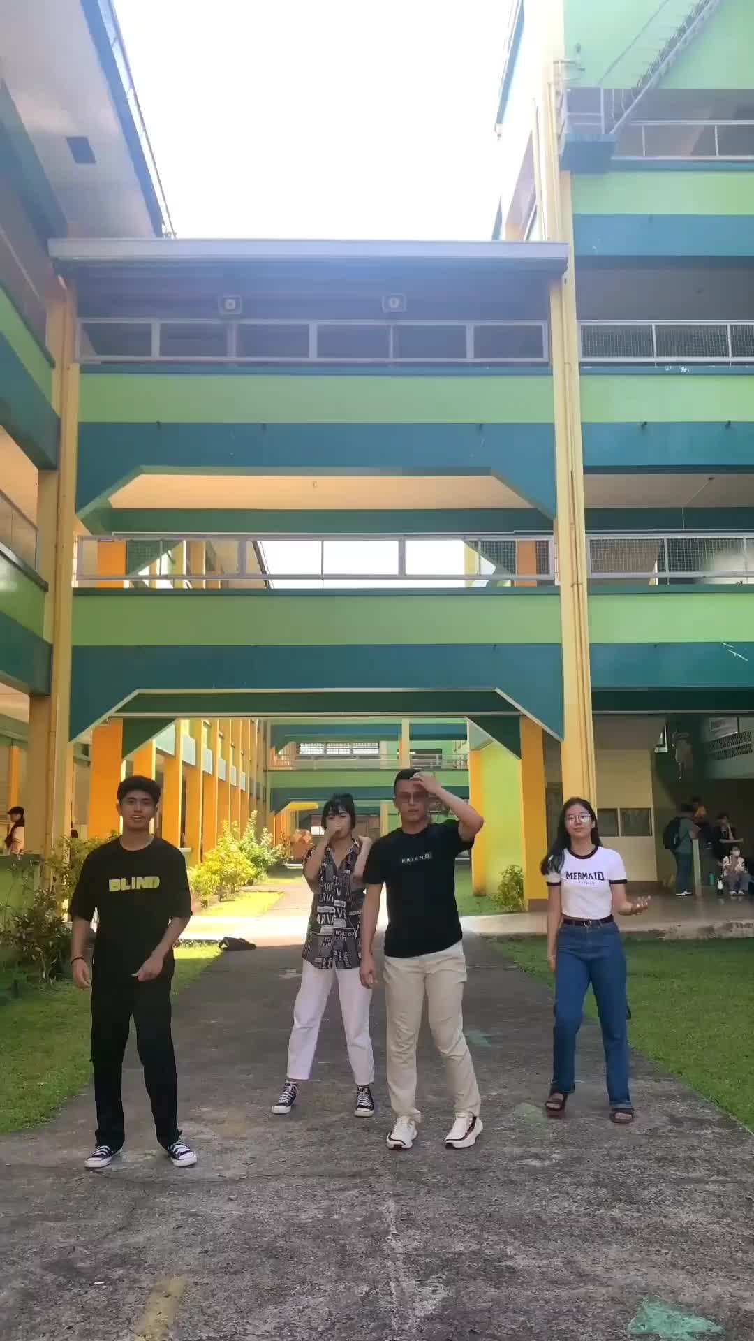 @𝓲𝓿𝓮𝓿𝓲𝓼𝓫𝓪𝓵🌈