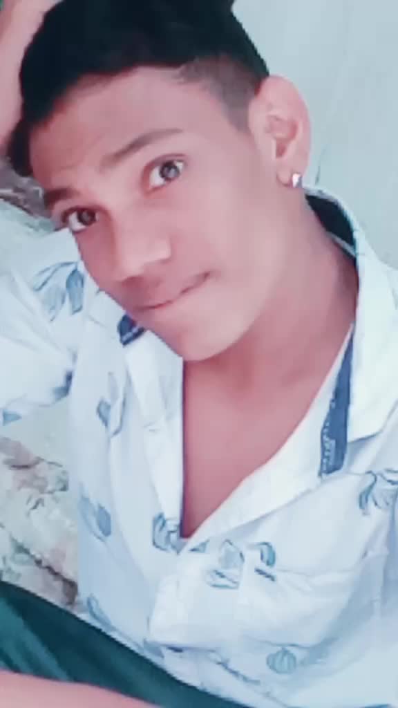 @L&oslash;v&euml;ly_b&oslash;y_Pr&atilde;v&ecirc;&ecirc;&ntilde;