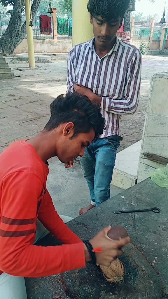 @Mr.PrakashJunior..11