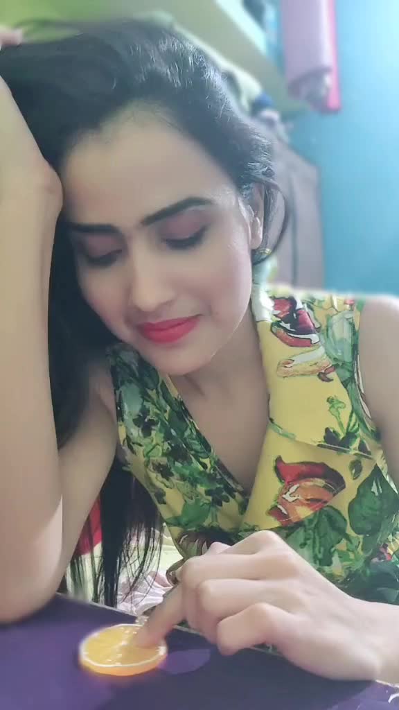 @Chique_Nari