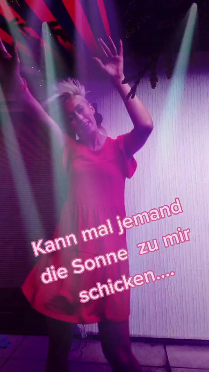 @🥳Josy Jokkmokk🥳