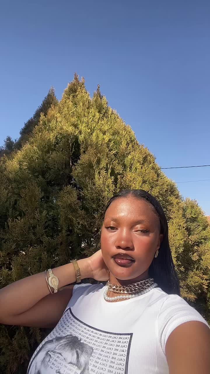 @thethronee