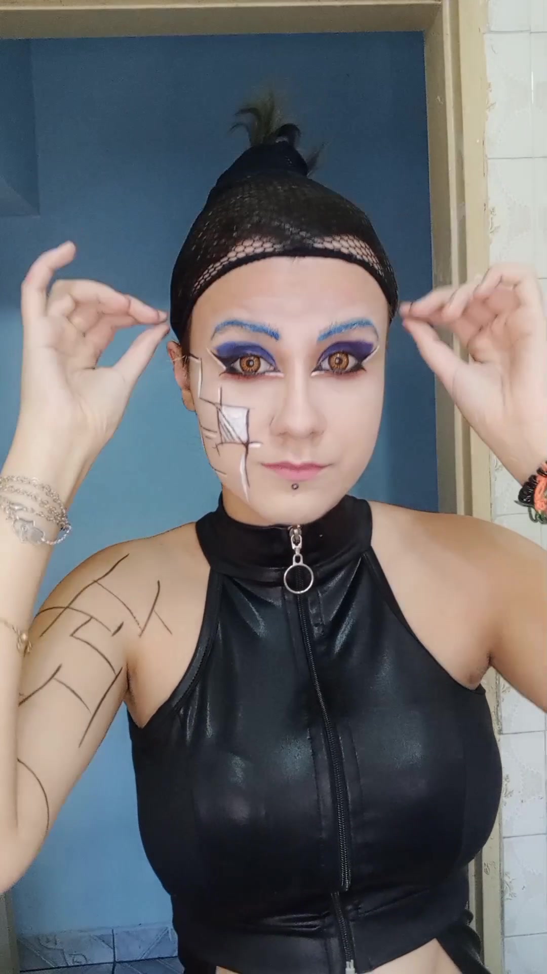 @Thalía Thalinda